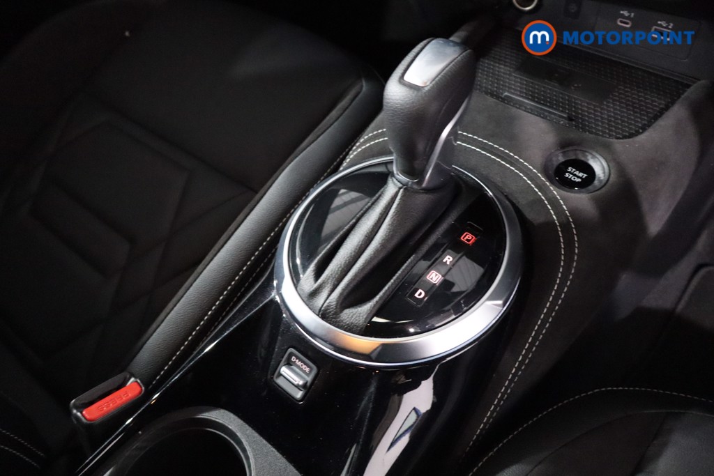 Nissan Juke Tekna-Plus Automatic Petrol-Electric Hybrid SUV - Stock Number (1612227) - 17th supplementary image