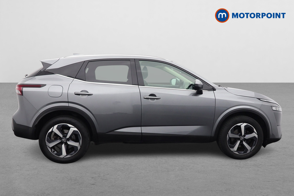 Nissan Qashqai N-Connecta Automatic Petrol SUV - Stock Number (1588907) - Drivers side
