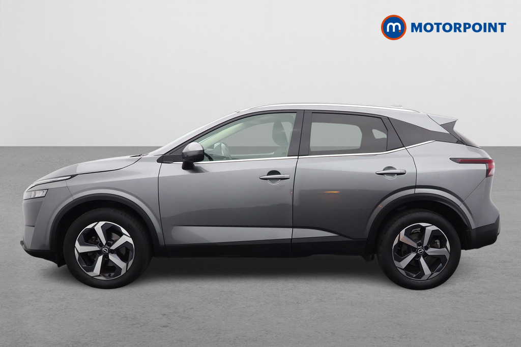 Nissan Qashqai N-Connecta Automatic Petrol SUV - Stock Number (1588907) - Passenger side