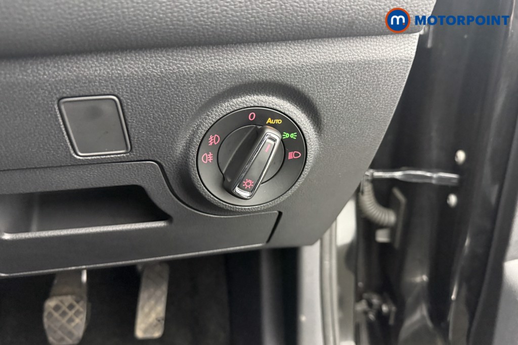 Seat Arona Xcellence Lux Manual Petrol SUV - Stock Number (1593677) - 16th supplementary image