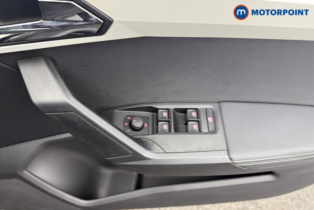 Seat Arona Xcellence Lux Manual Petrol SUV - Stock Number (1593677) - 17th supplementary image