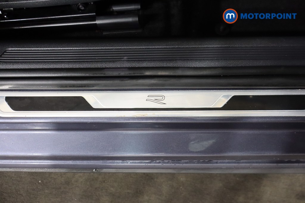 Volkswagen Polo R-Line Manual Petrol Hatchback - Stock Number (1593766) - 19th supplementary image