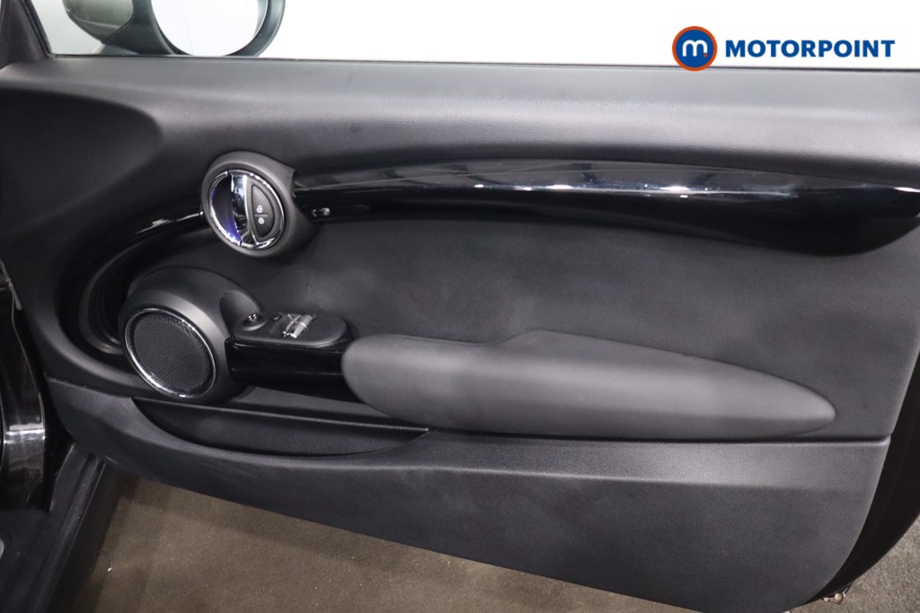 Mini Hatchback Cooper S Exclusive Automatic Petrol Hatchback - Stock Number (1597598) - 24th supplementary image