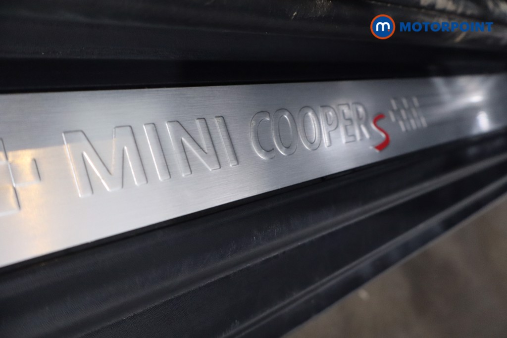 Mini Hatchback Cooper S Exclusive Automatic Petrol Hatchback - Stock Number (1597598) - 26th supplementary image