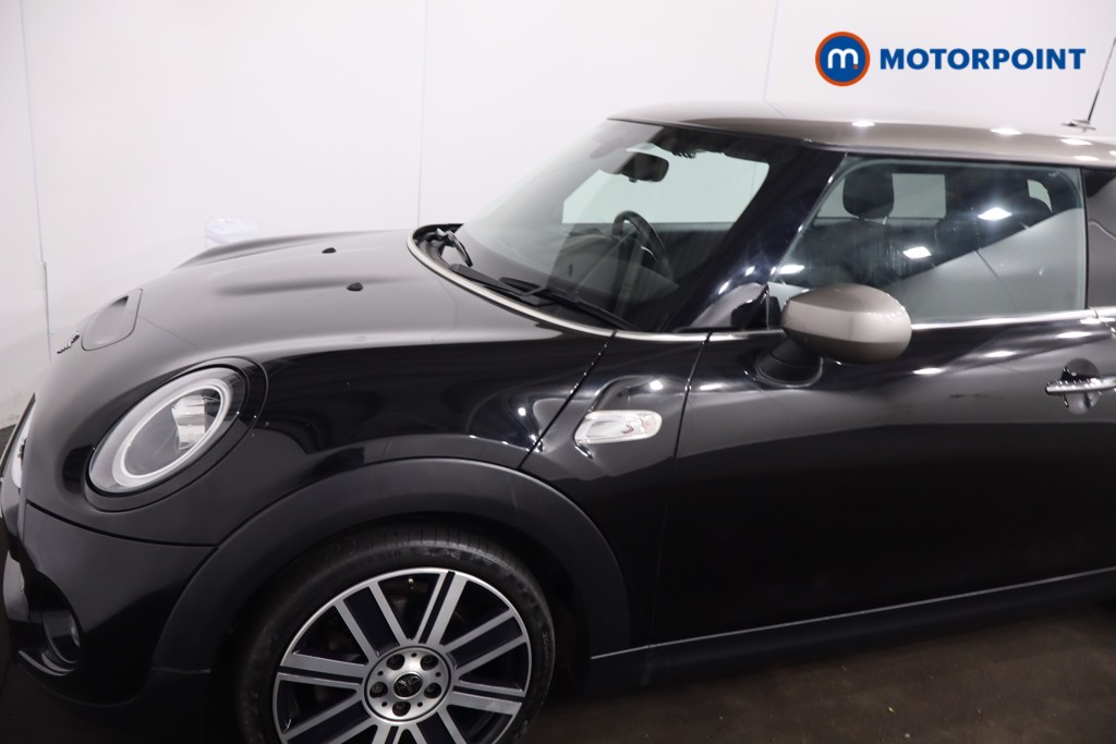 Mini Hatchback Cooper S Exclusive Automatic Petrol Hatchback - Stock Number (1597598) - 29th supplementary image