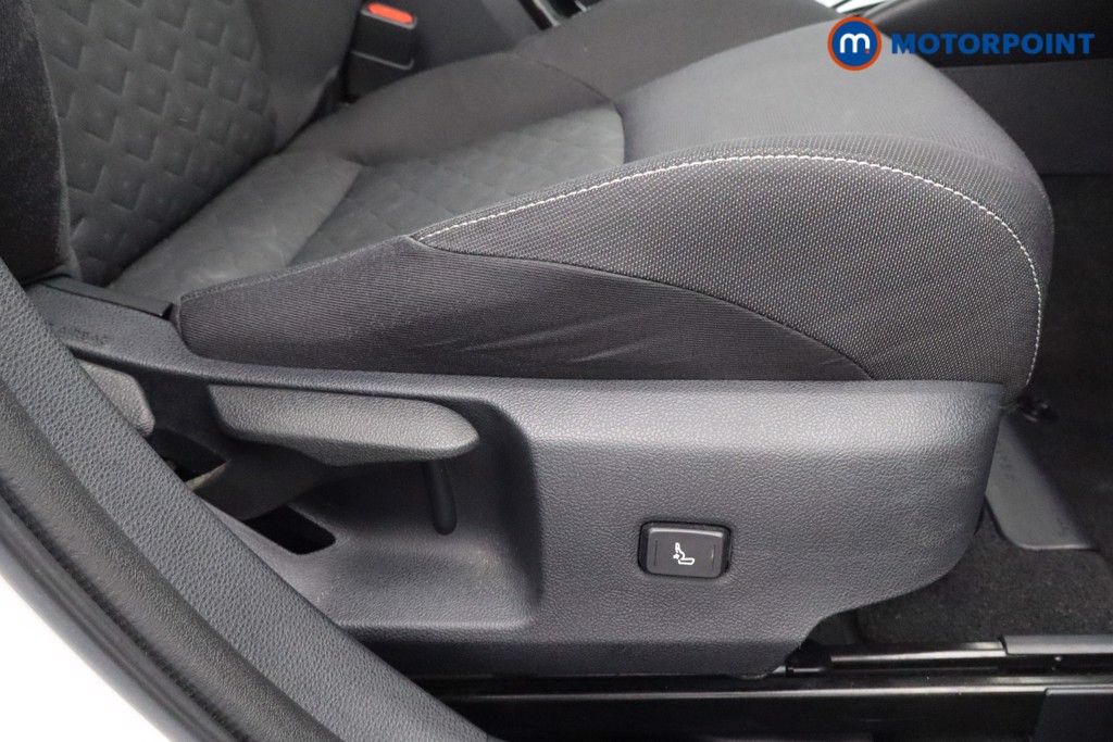 Toyota Corolla Icon Automatic Petrol-Electric Hybrid Hatchback - Stock Number (1597697) - 14th supplementary image