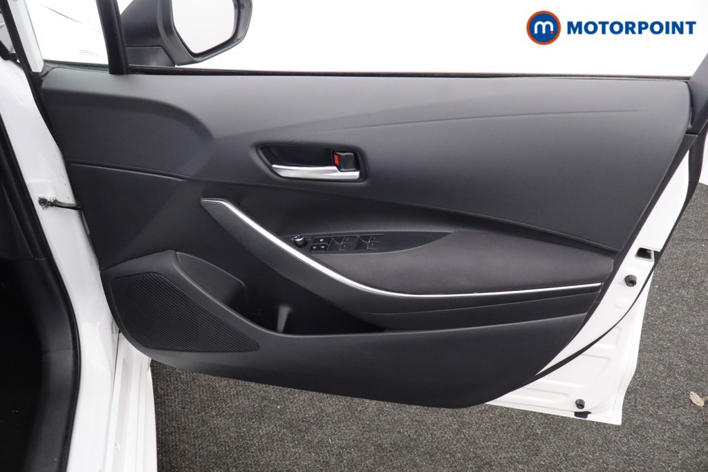 Toyota Corolla Icon Automatic Petrol-Electric Hybrid Hatchback - Stock Number (1597697) - 18th supplementary image