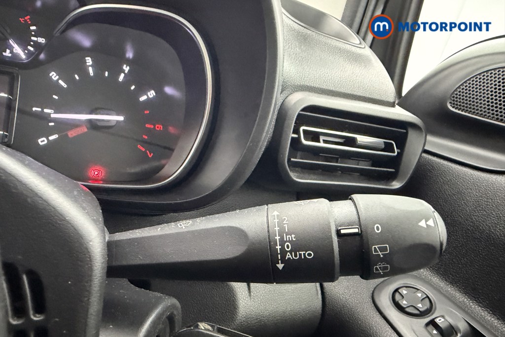 Citroen Berlingo Feel Manual Diesel People Carrier - Stock Number (1601557) - 7th supplementary image