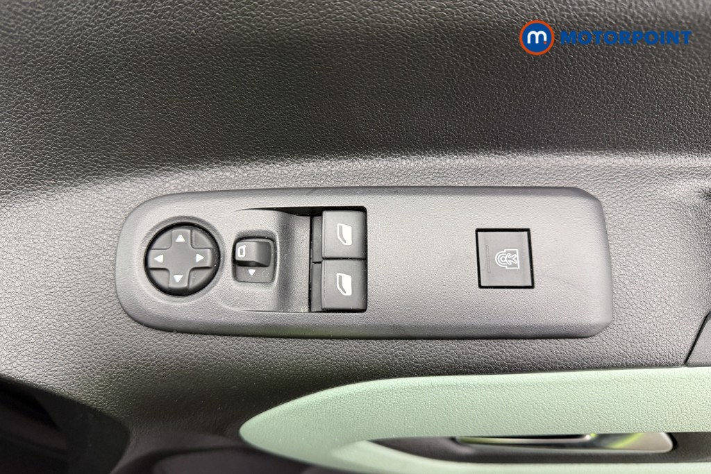 Citroen Berlingo Feel Manual Diesel People Carrier - Stock Number (1601557) - 19th supplementary image