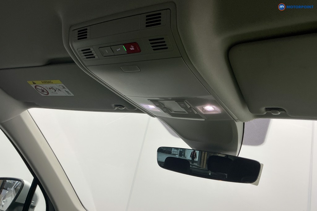 Volkswagen Tiguan Life Manual Petrol SUV - Stock Number (1601825) - 18th supplementary image