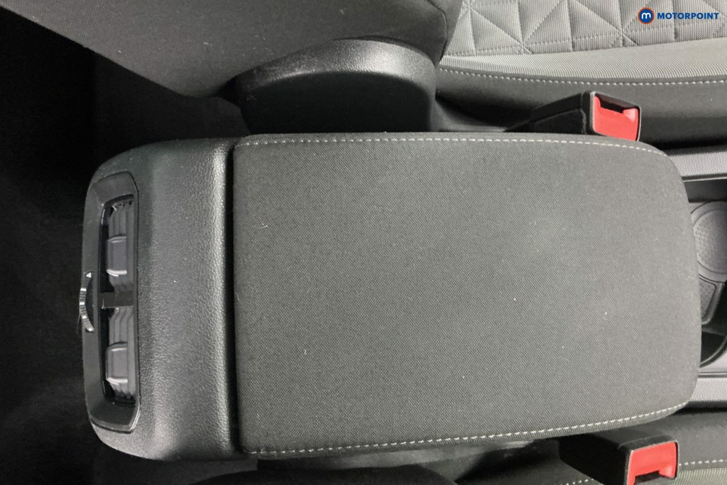 Volkswagen Tiguan Life Manual Petrol SUV - Stock Number (1601825) - 19th supplementary image