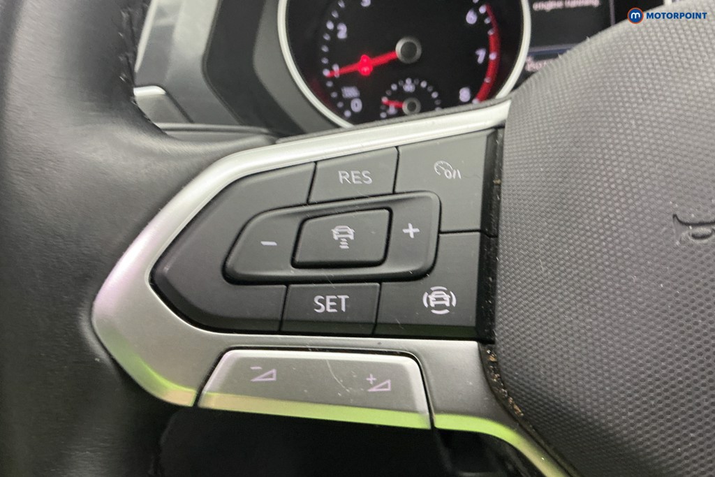 Volkswagen Tiguan Life Manual Petrol SUV - Stock Number (1601825) - 24th supplementary image