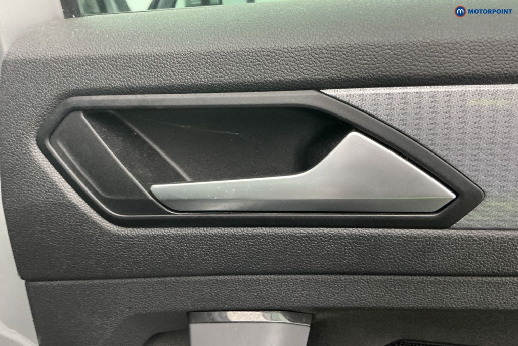 Volkswagen Tiguan Life Manual Petrol SUV - Stock Number (1601825) - 32nd supplementary image