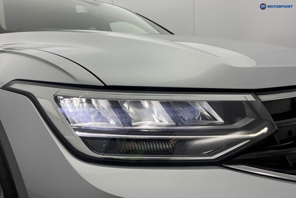 Volkswagen Tiguan Life Manual Petrol SUV - Stock Number (1601825) - 33rd supplementary image