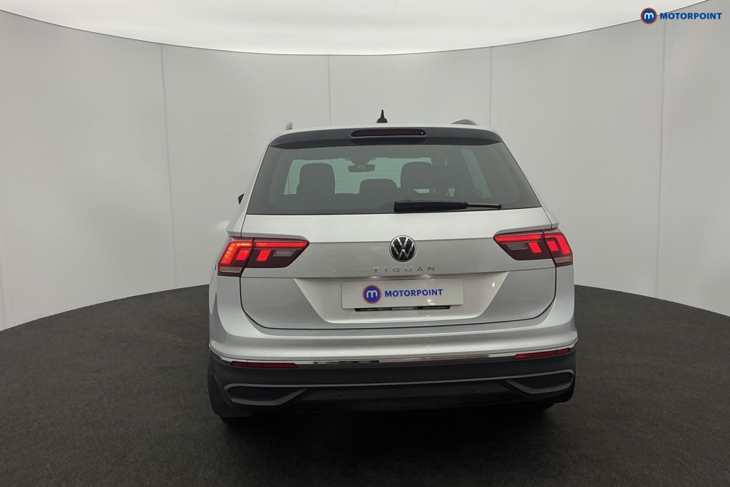Volkswagen Tiguan Life Manual Petrol SUV - Stock Number (1601825) - 41st supplementary image