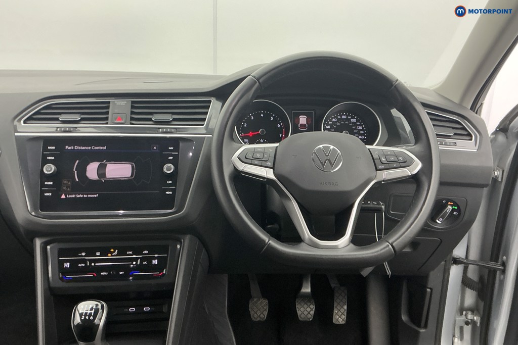 Volkswagen Tiguan Life Manual Petrol SUV - Stock Number (1601825) - 1st supplementary image