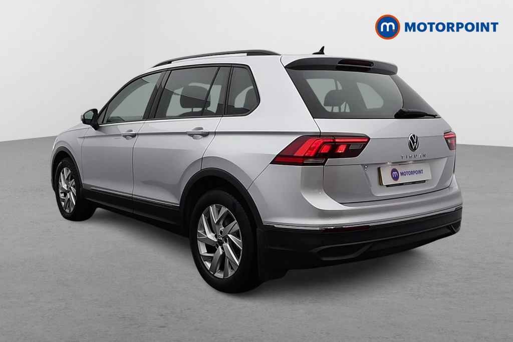 Volkswagen Tiguan Life Manual Petrol SUV - Stock Number (1601825) - Passenger side rear corner
