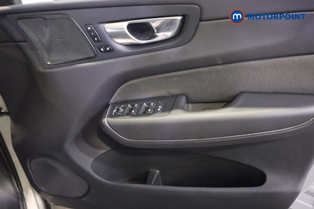 Volvo Xc60 Plus Automatic Petrol SUV - Stock Number (1602954) - 14th supplementary image
