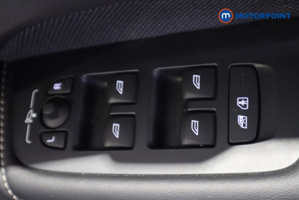 Volvo Xc60 Plus Automatic Petrol SUV - Stock Number (1602954) - 16th supplementary image