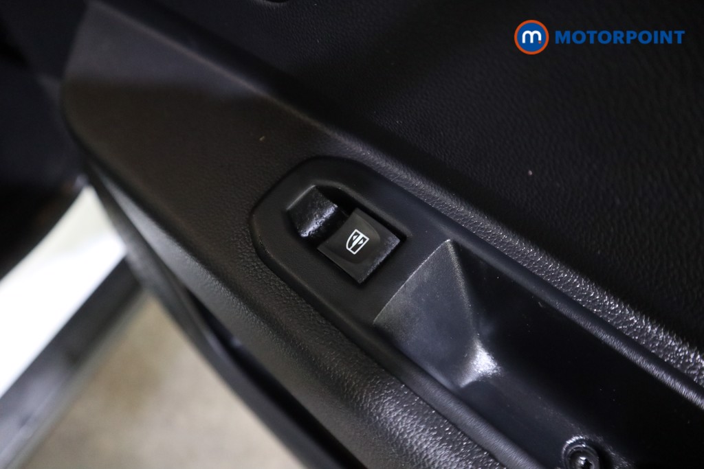 Dacia Duster Comfort Manual Petrol SUV - Stock Number (1604137) - 14th supplementary image