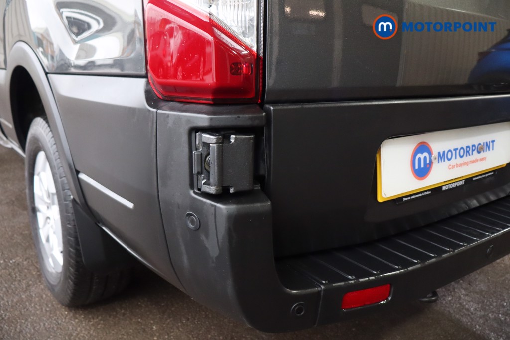 Ford Transit Limited Automatic Diesel Medium Roof Van - Stock Number (1605126) - 30th supplementary image