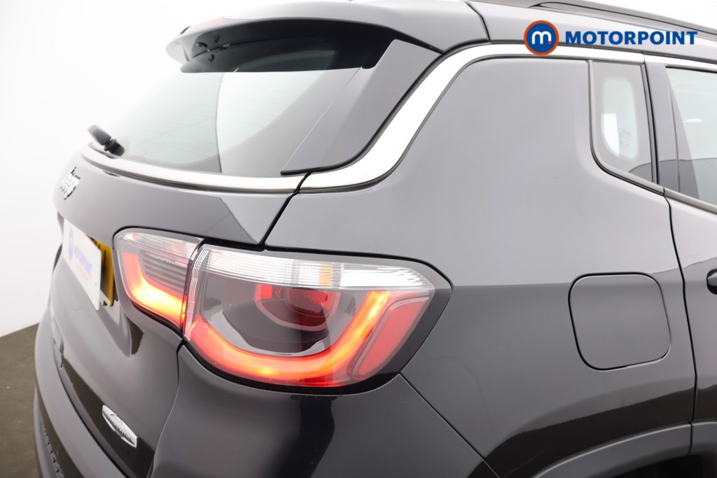 Jeep Compass Longitude Manual Petrol SUV - Stock Number (1605222) - 22nd supplementary image