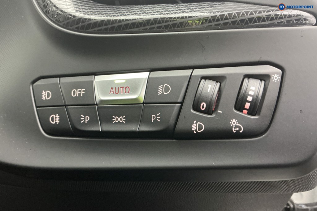 BMW 2 Series Sport Automatic Petrol Saloon - Stock Number (1606222) - 27th supplementary image