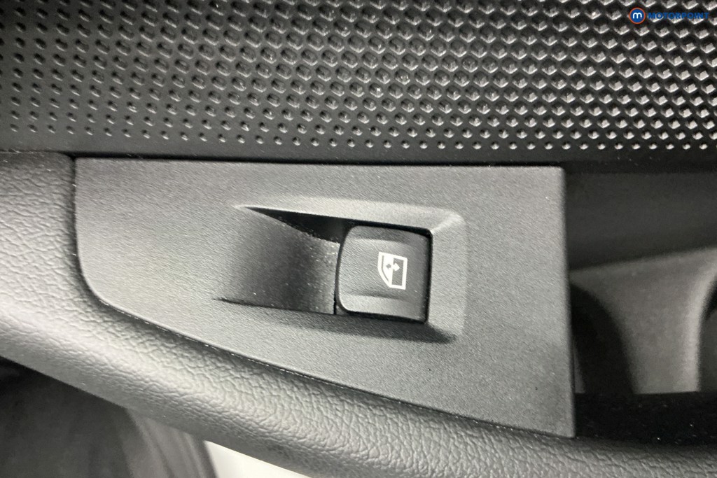 BMW 2 Series Sport Automatic Petrol Saloon - Stock Number (1606222) - 32nd supplementary image