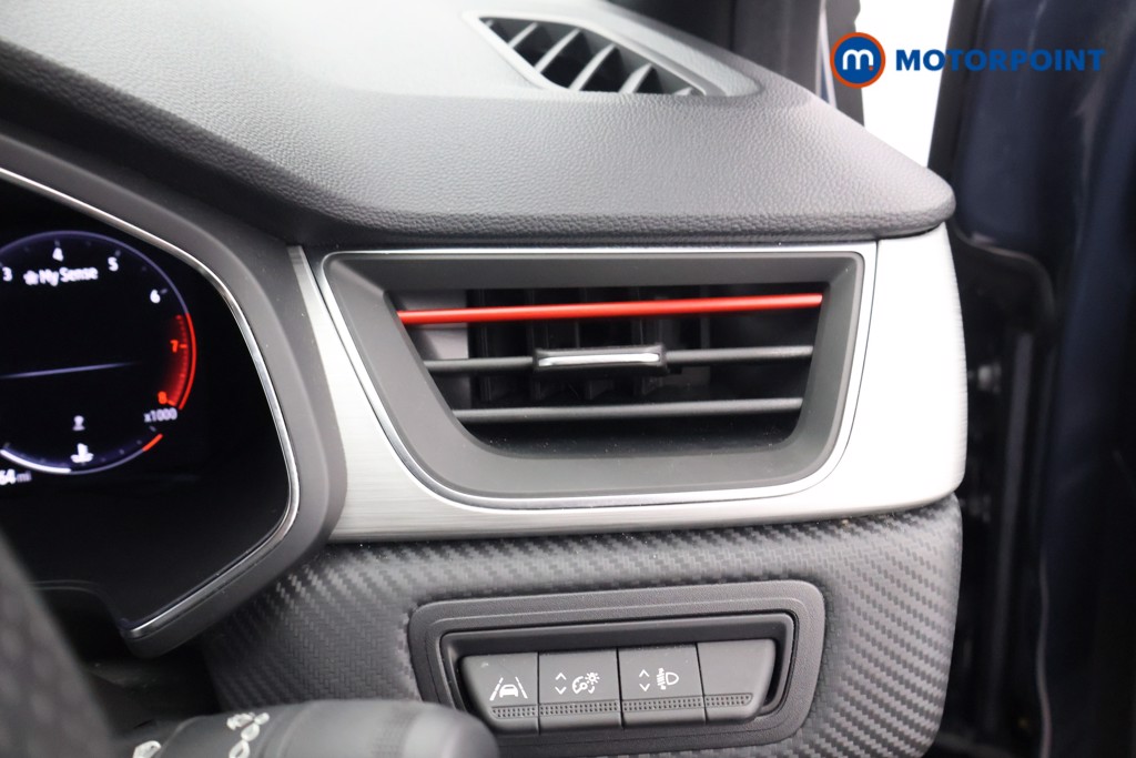 Renault Captur R.S. Line Manual Petrol SUV - Stock Number (1607169) - 8th supplementary image