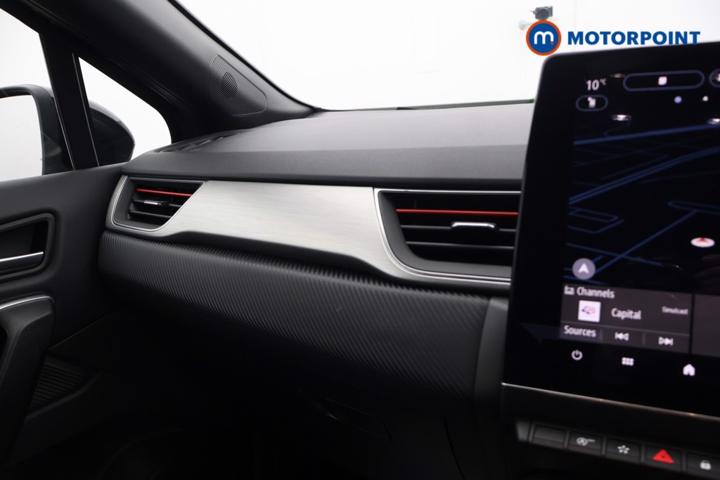 Renault Captur R.S. Line Manual Petrol SUV - Stock Number (1607169) - 12th supplementary image