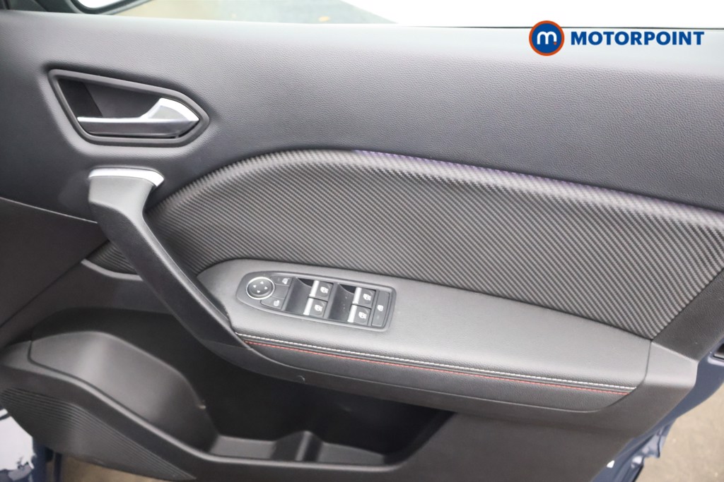 Renault Captur R.S. Line Manual Petrol SUV - Stock Number (1607169) - 14th supplementary image