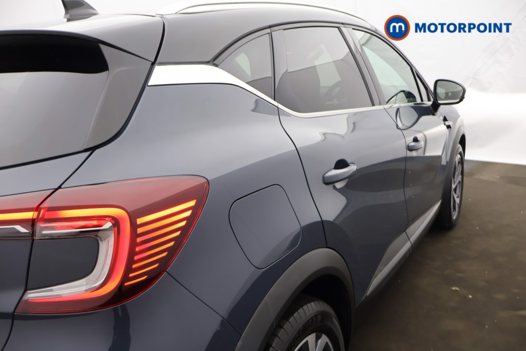 Renault Captur R.S. Line Manual Petrol SUV - Stock Number (1607169) - 24th supplementary image