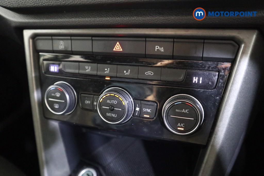 Volkswagen T-Roc Design Manual Petrol SUV - Stock Number (1607195) - 7th supplementary image