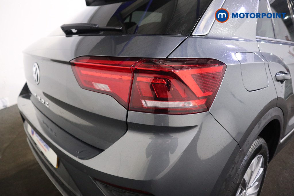 Volkswagen T-Roc Design Manual Petrol SUV - Stock Number (1607195) - 24th supplementary image