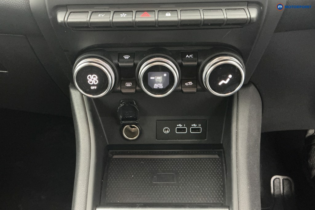 Renault Captur Techno Automatic Petrol-Electric Hybrid SUV - Stock Number (1607284) - 18th supplementary image