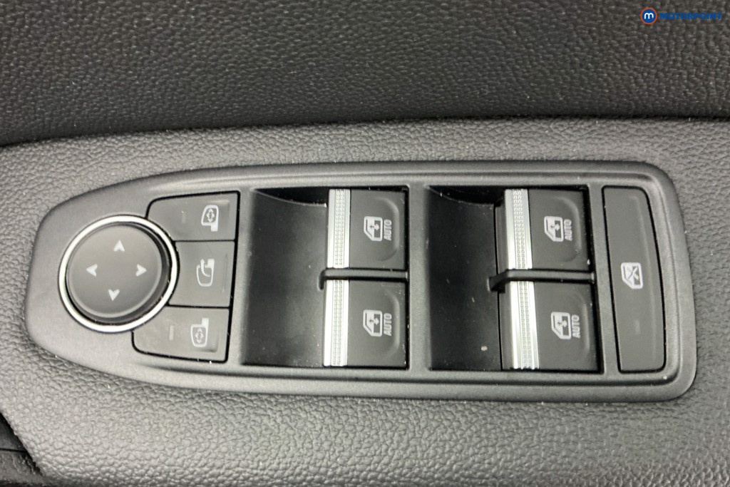 Renault Captur Techno Automatic Petrol-Electric Hybrid SUV - Stock Number (1607284) - 24th supplementary image