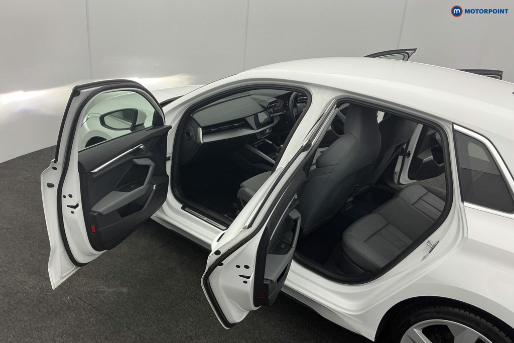 Audi A3 S Line Manual Petrol Hatchback - Stock Number (1607801) - 5th supplementary image