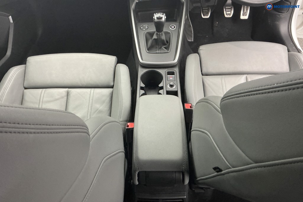 Audi A3 S Line Manual Petrol Hatchback - Stock Number (1607801) - 14th supplementary image
