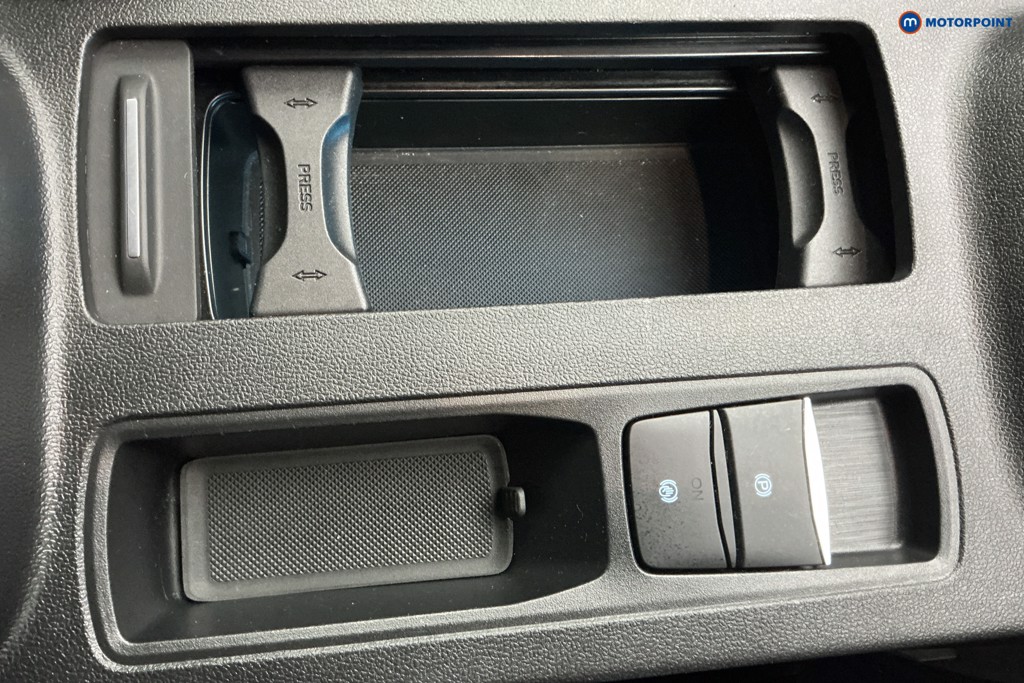 Ford Kuga St-Line X Edition Manual Diesel SUV - Stock Number (1608098) - 17th supplementary image