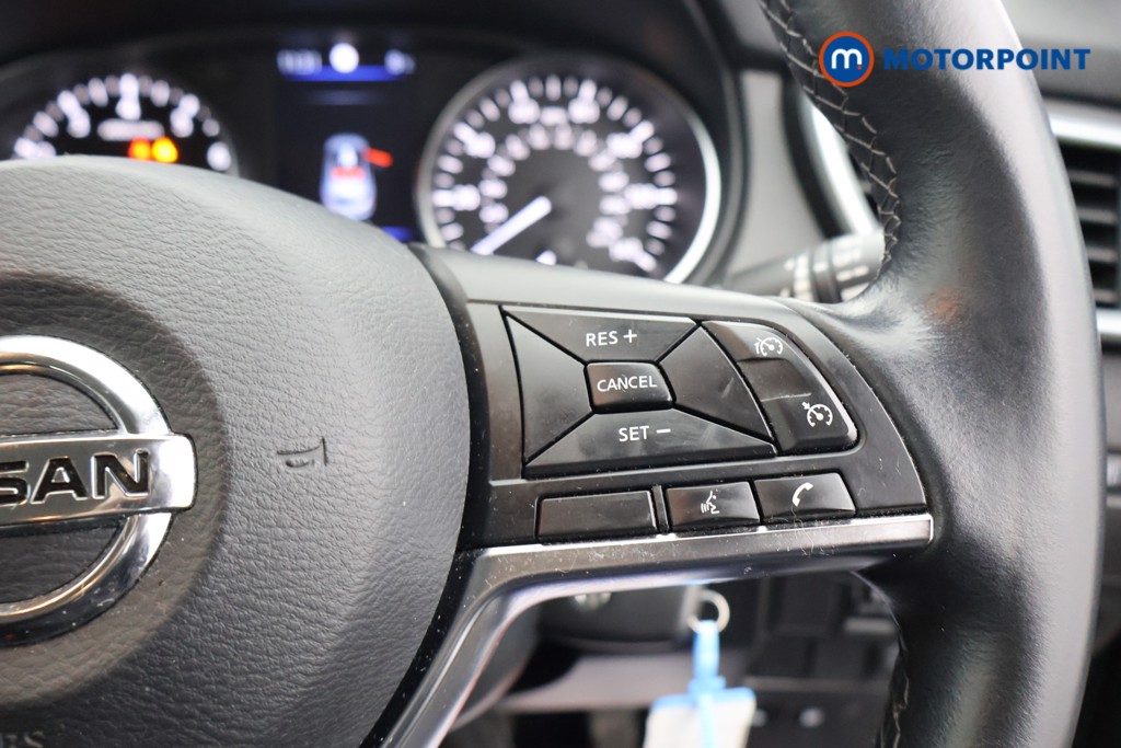 Nissan Qashqai Acenta Premium Manual Petrol SUV - Stock Number (1608112) - 3rd supplementary image