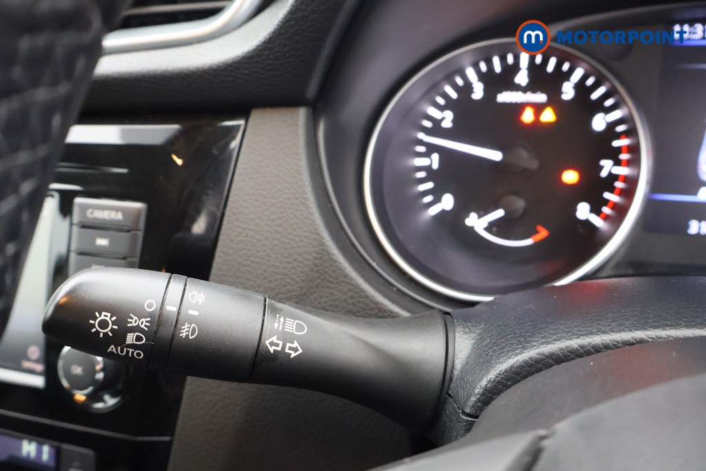 Nissan Qashqai Acenta Premium Manual Petrol SUV - Stock Number (1608112) - 5th supplementary image