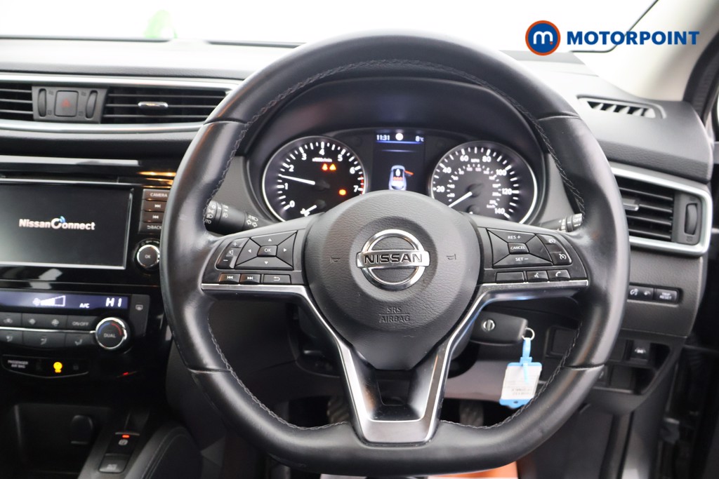 Nissan Qashqai Acenta Premium Manual Petrol SUV - Stock Number (1608112) - 1st supplementary image