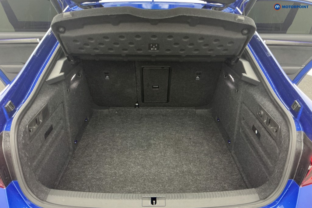 Skoda Superb Sport Line Plus Automatic Petrol Hatchback - Stock Number (1608582) - 4th supplementary image