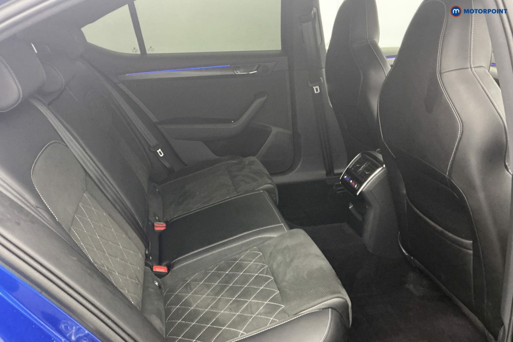 Skoda Superb Sport Line Plus Automatic Petrol Hatchback - Stock Number (1608582) - 7th supplementary image