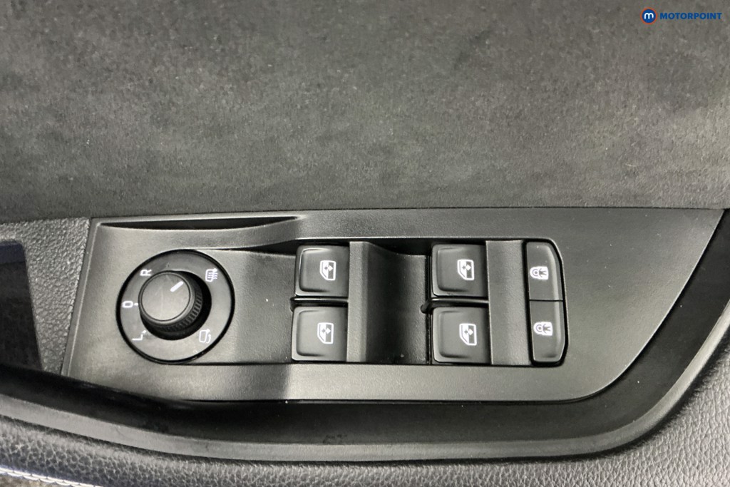 Skoda Superb Sport Line Plus Automatic Petrol Hatchback - Stock Number (1608582) - 25th supplementary image