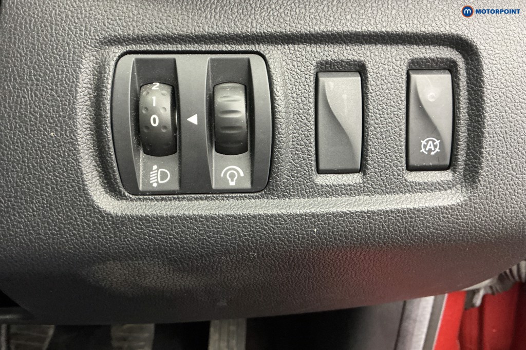 Renault Clio Play Manual Petrol Hatchback - Stock Number (1608638) - 24th supplementary image