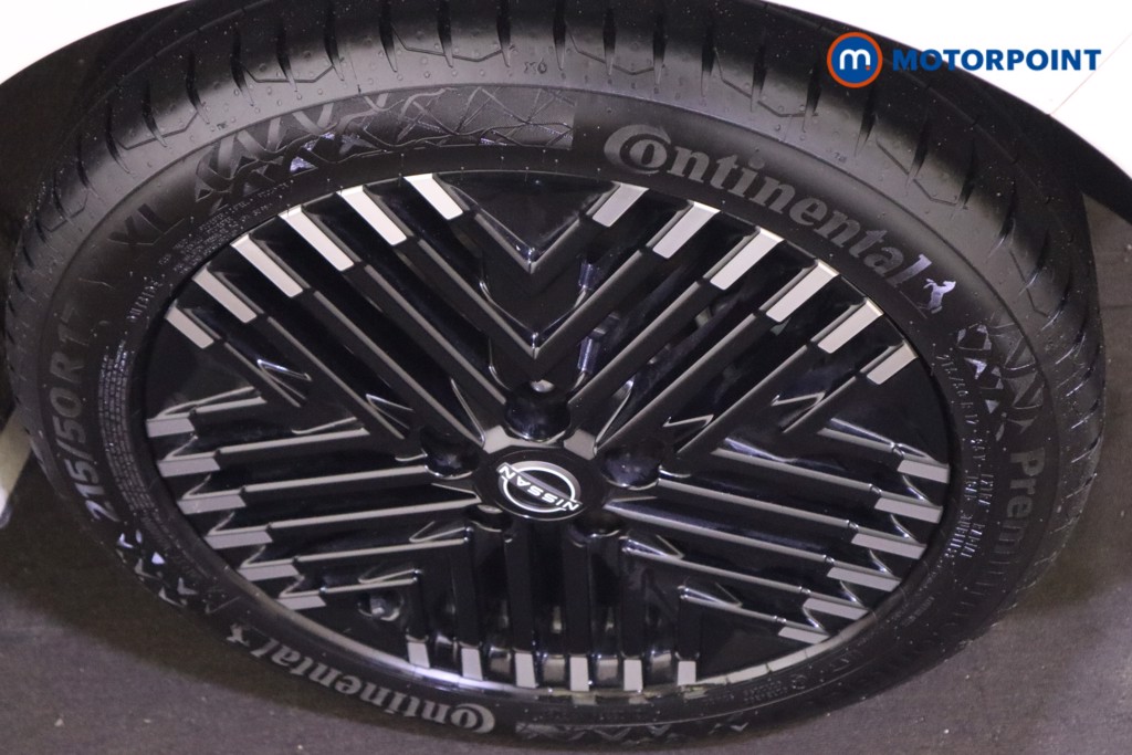 Nissan Leaf N-Connecta Automatic Electric Hatchback - Stock Number (1608773) - 9th supplementary image