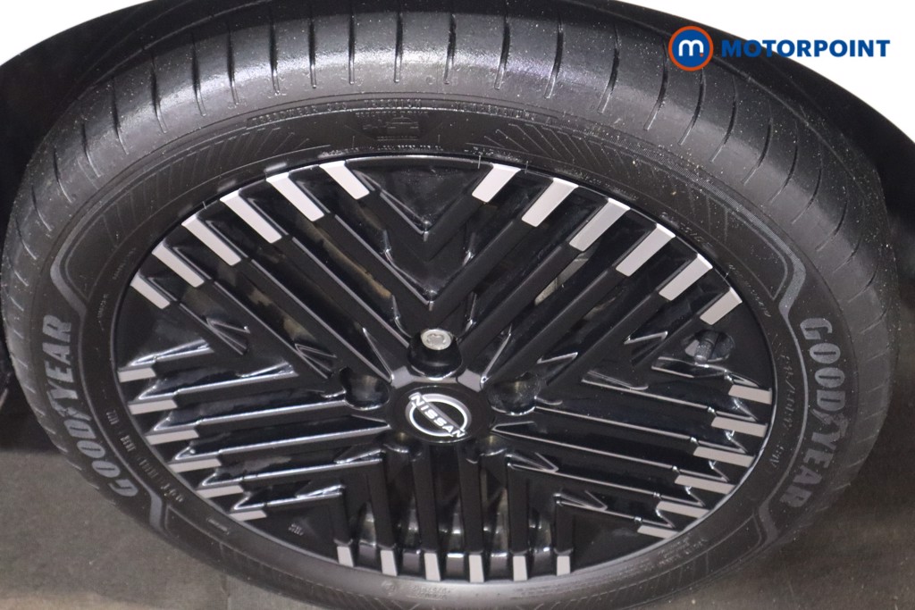 Nissan Leaf N-Connecta Automatic Electric Hatchback - Stock Number (1608773) - 11th supplementary image