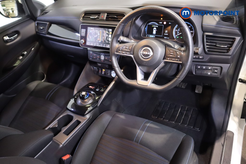 Nissan Leaf N-Connecta Automatic Electric Hatchback - Stock Number (1608773) - 1st supplementary image