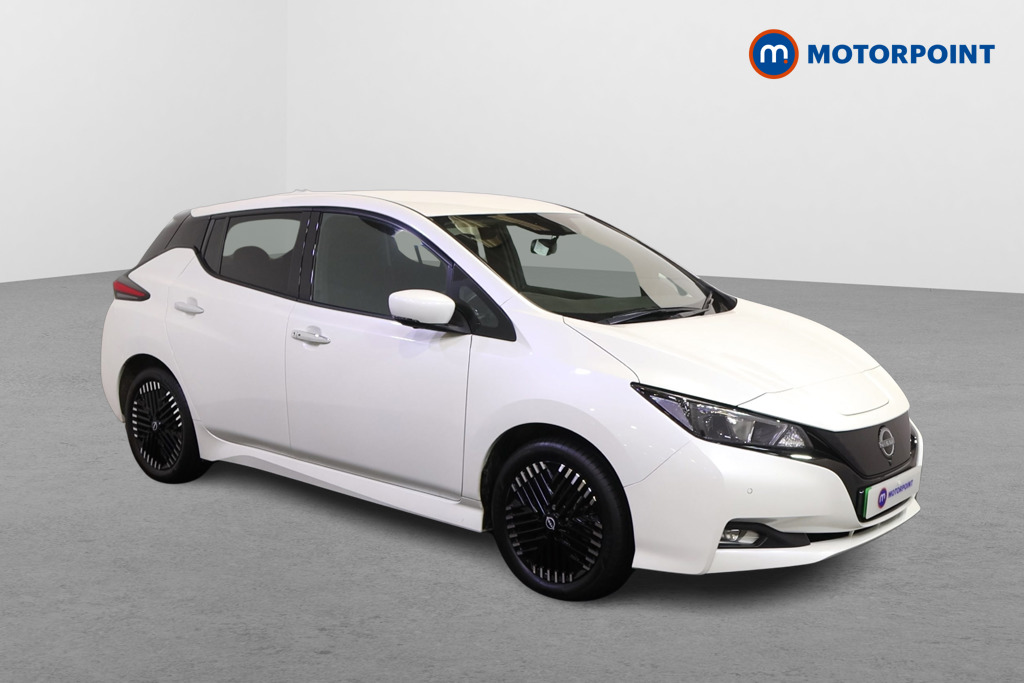 Nissan Leaf N-Connecta Automatic Electric Hatchback - Stock Number (1608773) - Drivers side front corner